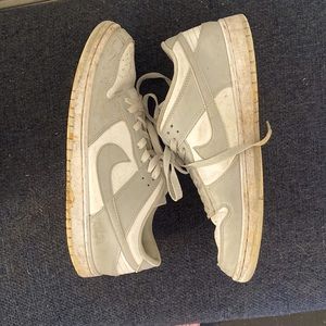 COPY - grey nike dunks